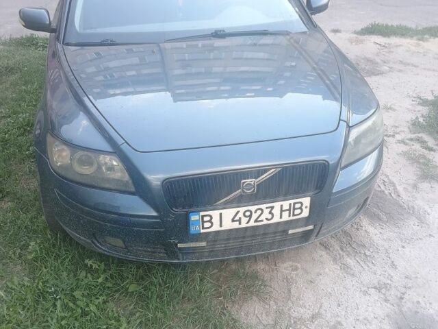 Синий Вольво В50, объемом двигателя 2 л и пробегом 255 тыс. км за 5500 $, фото 2 на Automoto.ua