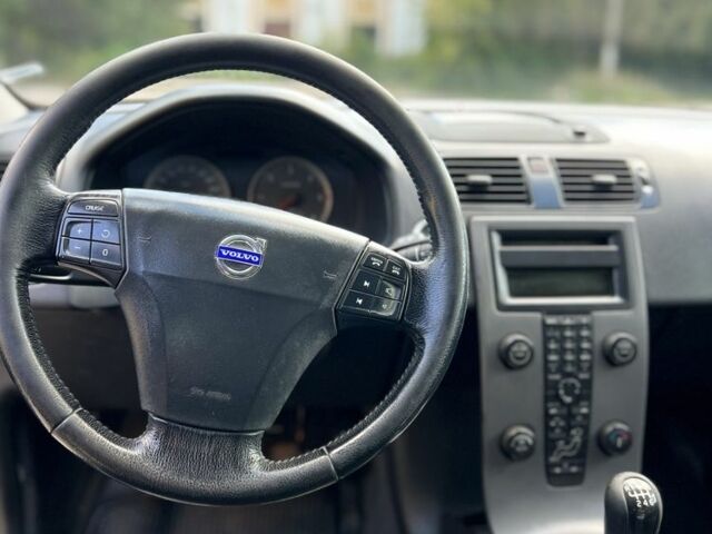 Синий Вольво В50, объемом двигателя 2 л и пробегом 250 тыс. км за 3000 $, фото 5 на Automoto.ua