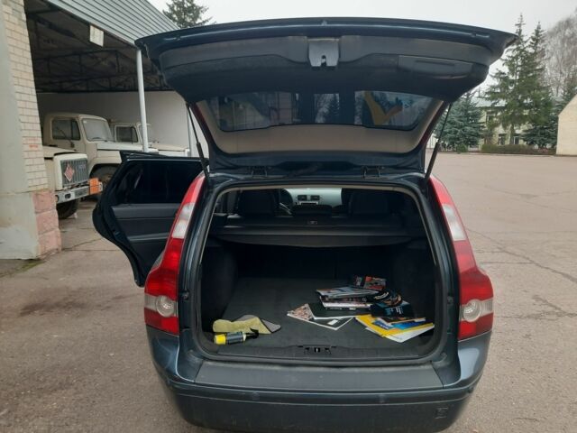 Синій Вольво V50, об'ємом двигуна 2 л та пробігом 380 тис. км за 6600 $, фото 15 на Automoto.ua