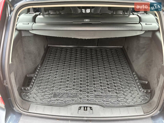 Синий Вольво В50, объемом двигателя 1.6 л и пробегом 300 тыс. км за 4550 $, фото 27 на Automoto.ua