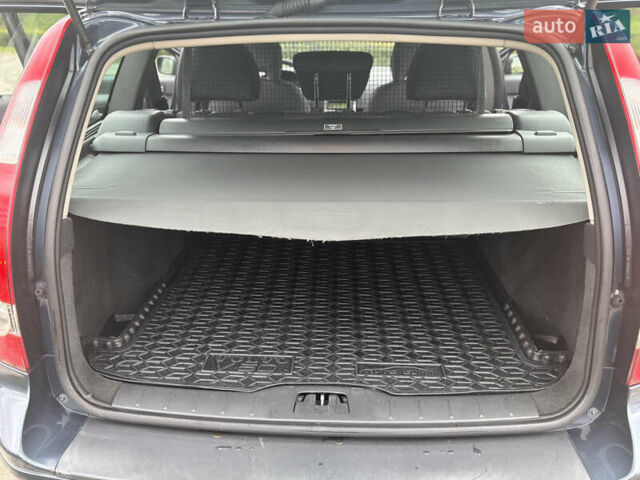 Синий Вольво В50, объемом двигателя 1.6 л и пробегом 312 тыс. км за 4700 $, фото 30 на Automoto.ua