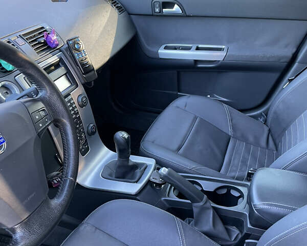 Синій Вольво V50, об'ємом двигуна 2 л та пробігом 287 тис. км за 5300 $, фото 12 на Automoto.ua