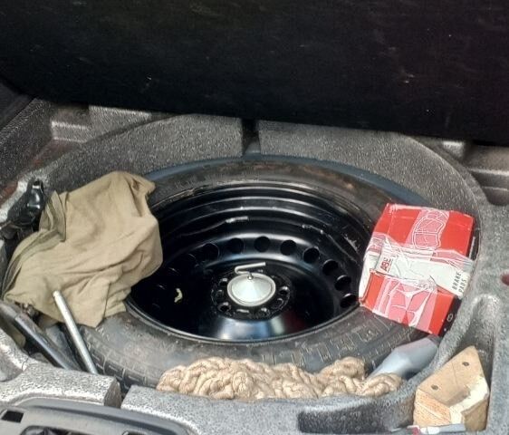Синій Вольво V50, об'ємом двигуна 2 л та пробігом 300 тис. км за 4400 $, фото 6 на Automoto.ua