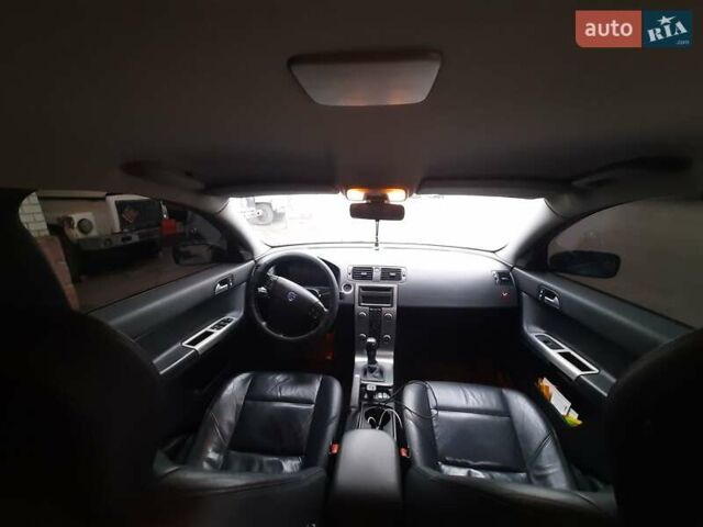 Синий Вольво В50, объемом двигателя 2 л и пробегом 380 тыс. км за 6000 $, фото 6 на Automoto.ua