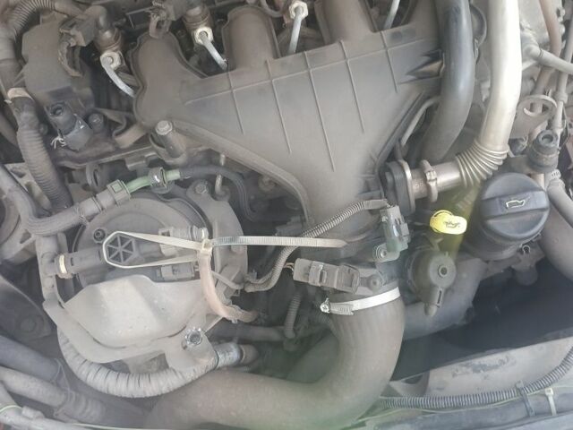 Синий Вольво В50, объемом двигателя 2 л и пробегом 255 тыс. км за 5500 $, фото 7 на Automoto.ua