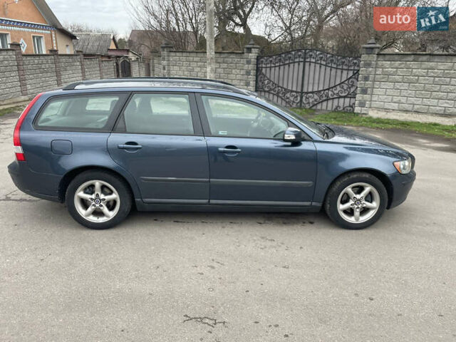 Вольво В50 2006 в Ровно на Automoto.ua Синий Вольво В50, объемом двигателя 1.8 л и пробегом 320 тыс. км за 4500 $, фото 3 на Automoto.ua