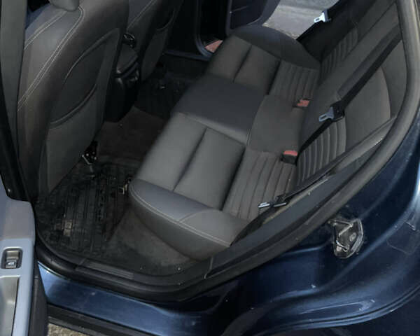 Вольво В50 2006 в Ровно на Automoto.ua Синий Вольво В50, объемом двигателя 1.8 л и пробегом 320 тыс. км за 4500 $, фото 7 на Automoto.ua