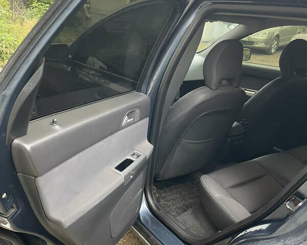 Синий Вольво В50, объемом двигателя 1.56 л и пробегом 40 тыс. км за 5250 $, фото 10 на Automoto.ua