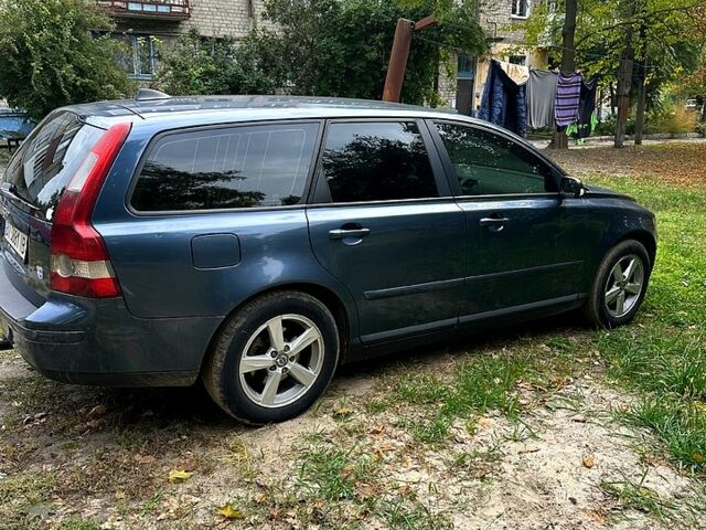 Синий Вольво В50, объемом двигателя 2 л и пробегом 360 тыс. км за 4500 $, фото 8 на Automoto.ua