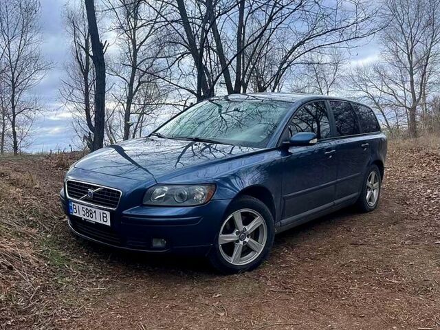 Синий Вольво В50, объемом двигателя 2 л и пробегом 360 тыс. км за 4500 $, фото 2 на Automoto.ua