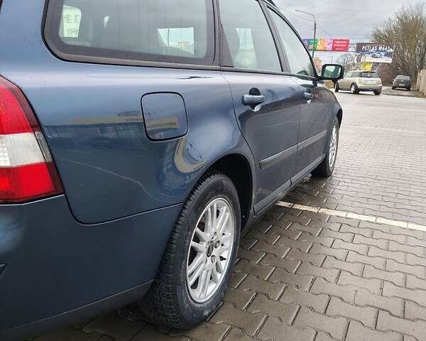 Вольво В50 2006 в Луцке на Automoto.ua Синий Вольво В50, объемом двигателя 1.8 л и пробегом 270 тыс. км за 5300 $, фото 6 на Automoto.ua