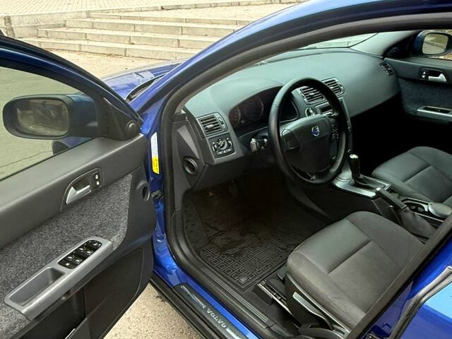 Синій Вольво V50, об'ємом двигуна 1.6 л та пробігом 282 тис. км за 4999 $, фото 8 на Automoto.ua