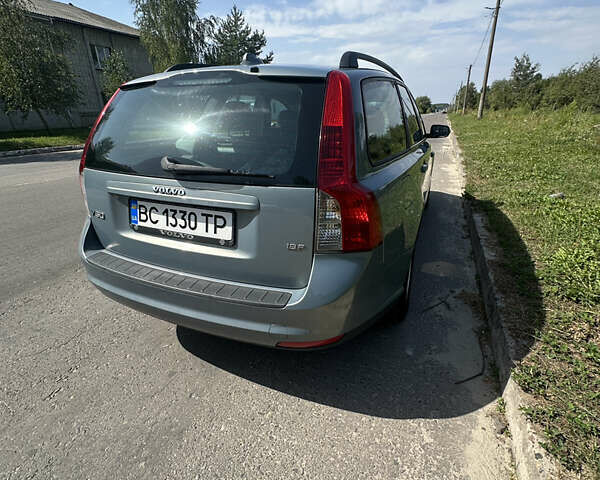 Синій Вольво V50, об'ємом двигуна 1.8 л та пробігом 207 тис. км за 5500 $, фото 7 на Automoto.ua