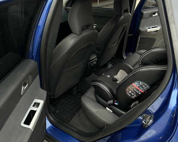 Синій Вольво V50, об'ємом двигуна 2 л та пробігом 344 тис. км за 7499 $, фото 34 на Automoto.ua