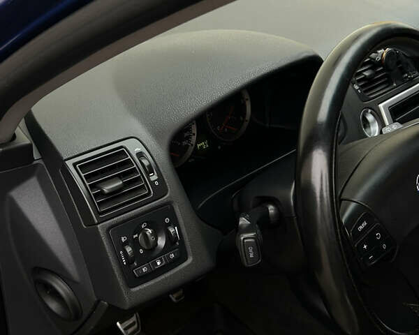 Синій Вольво V50, об'ємом двигуна 2 л та пробігом 344 тис. км за 7499 $, фото 25 на Automoto.ua