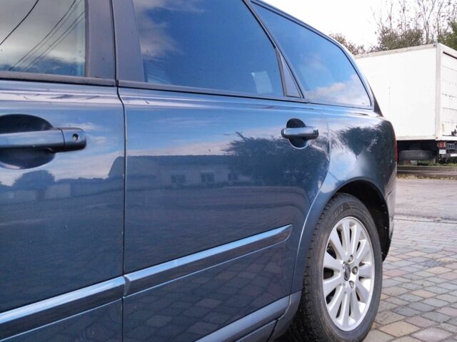 Синій Вольво V50, об'ємом двигуна 1.6 л та пробігом 275 тис. км за 5500 $, фото 16 на Automoto.ua