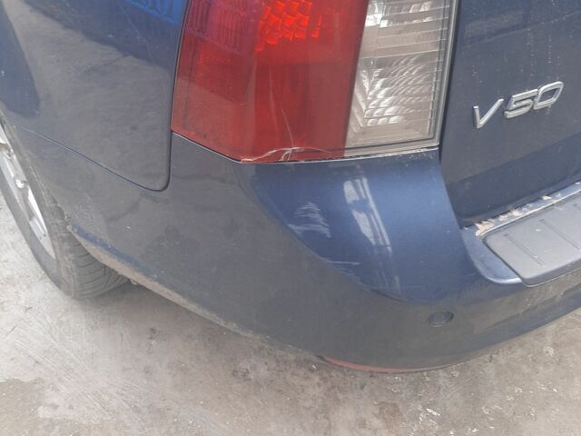 Синий Вольво В50, объемом двигателя 2 л и пробегом 330 тыс. км за 7000 $, фото 5 на Automoto.ua