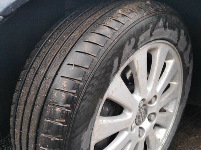 Синій Вольво V50, об'ємом двигуна 1.6 л та пробігом 275 тис. км за 5500 $, фото 1 на Automoto.ua