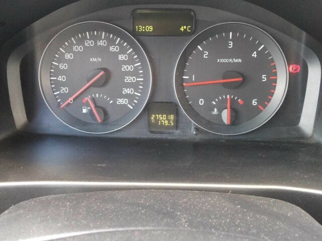 Синій Вольво V50, об'ємом двигуна 1.6 л та пробігом 275 тис. км за 5500 $, фото 20 на Automoto.ua