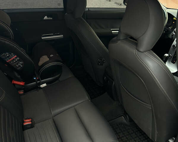 Синій Вольво V50, об'ємом двигуна 2 л та пробігом 344 тис. км за 7499 $, фото 33 на Automoto.ua