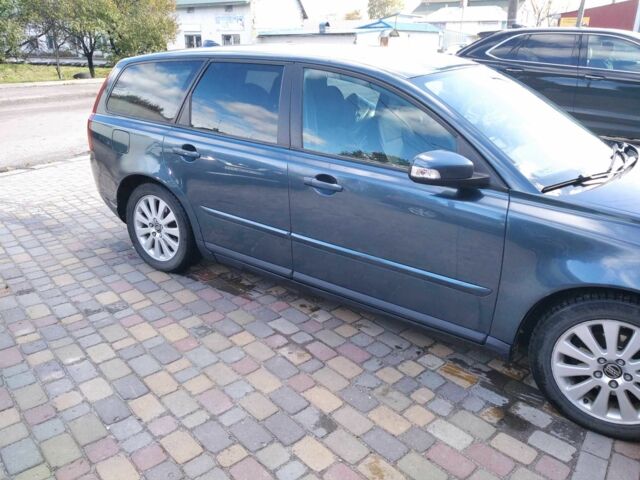 Синій Вольво V50, об'ємом двигуна 1.6 л та пробігом 275 тис. км за 5500 $, фото 5 на Automoto.ua