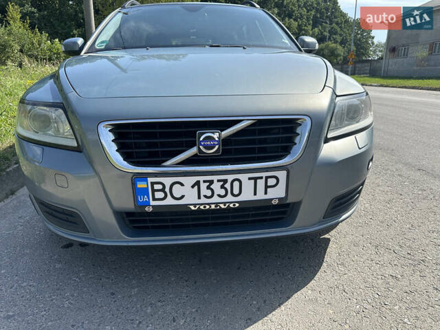 Синій Вольво V50, об'ємом двигуна 1.8 л та пробігом 207 тис. км за 5500 $, фото 1 на Automoto.ua