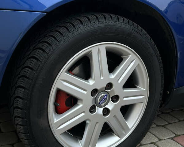 Синій Вольво V50, об'ємом двигуна 2 л та пробігом 344 тис. км за 7499 $, фото 40 на Automoto.ua