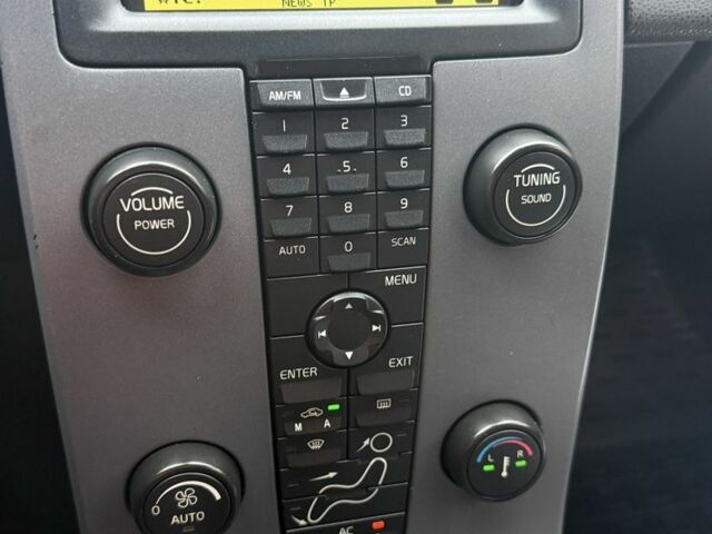 Синій Вольво V50, об'ємом двигуна 1.6 л та пробігом 282 тис. км за 4999 $, фото 19 на Automoto.ua