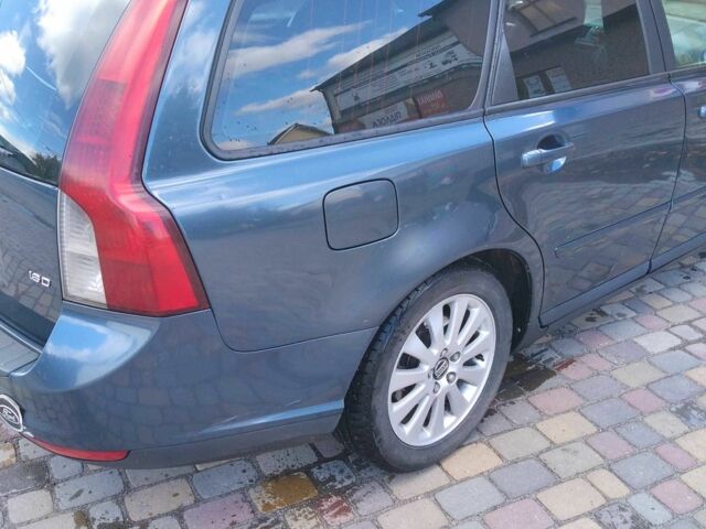Синій Вольво V50, об'ємом двигуна 1.6 л та пробігом 275 тис. км за 5500 $, фото 11 на Automoto.ua