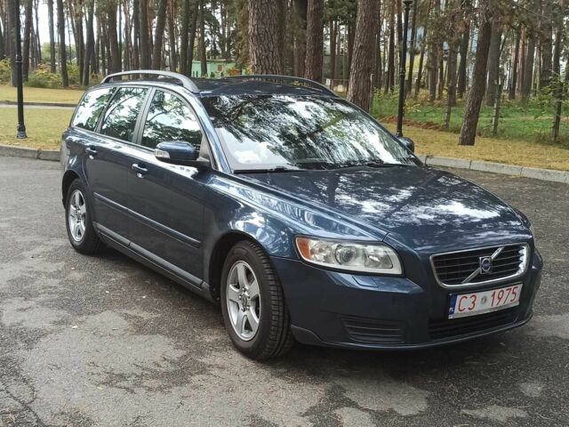 Синий Вольво В50, объемом двигателя 1.8 л и пробегом 236 тыс. км за 7300 $, фото 6 на Automoto.ua