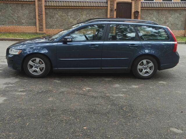 Синій Вольво V50, об'ємом двигуна 1.8 л та пробігом 236 тис. км за 6700 $, фото 3 на Automoto.ua