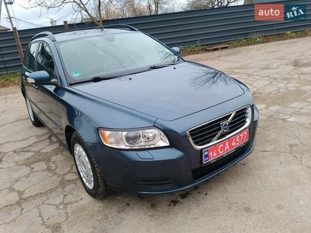 Синий Вольво В50, объемом двигателя 1.6 л и пробегом 235 тыс. км за 6700 $, фото 5 на Automoto.ua