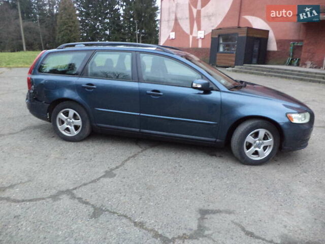 Синий Вольво В50, объемом двигателя 0 л и пробегом 265 тыс. км за 2500 $, фото 5 на Automoto.ua