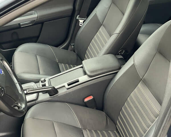 Синий Вольво В50, объемом двигателя 1.6 л и пробегом 227 тыс. км за 6900 $, фото 19 на Automoto.ua