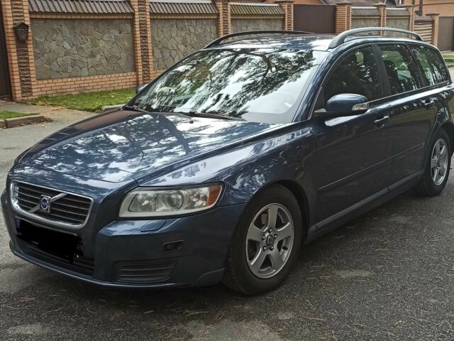 Синій Вольво V50, об'ємом двигуна 1.8 л та пробігом 236 тис. км за 6700 $, фото 1 на Automoto.ua