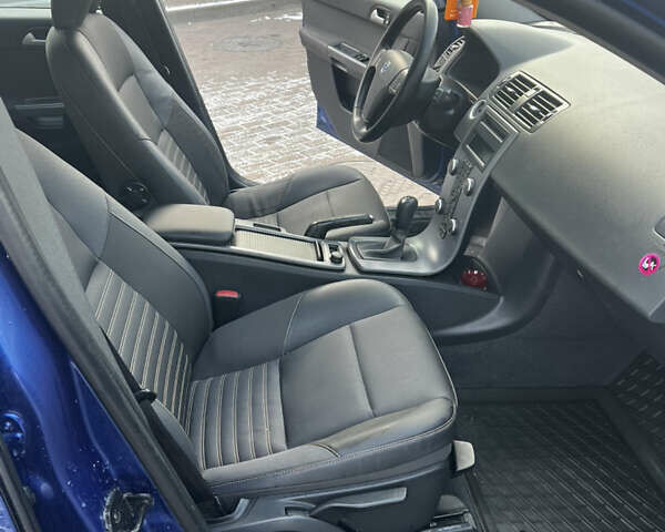 Синій Вольво V50, об'ємом двигуна 1.8 л та пробігом 348 тис. км за 5300 $, фото 16 на Automoto.ua