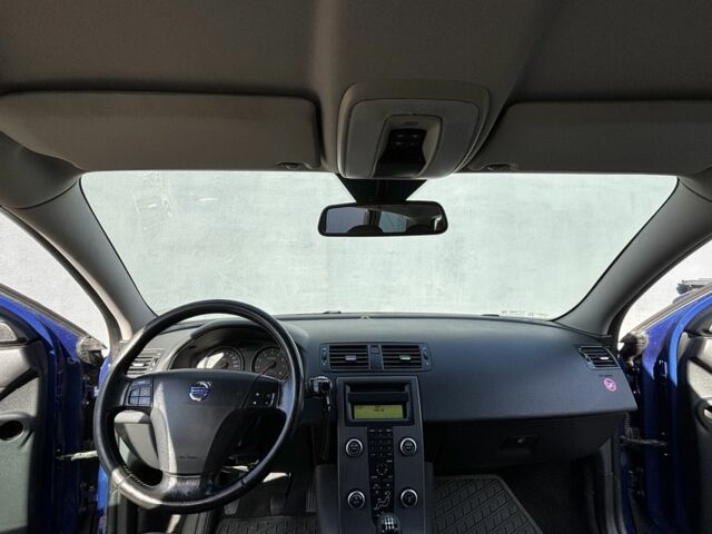 Синий Вольво В50, объемом двигателя 1.8 л и пробегом 348 тыс. км за 4600 $, фото 21 на Automoto.ua