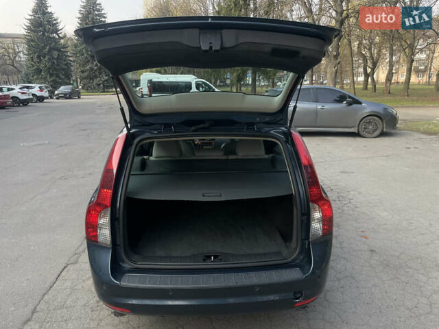 Синий Вольво В50, объемом двигателя 1.6 л и пробегом 108 тыс. км за 7699 $, фото 20 на Automoto.ua