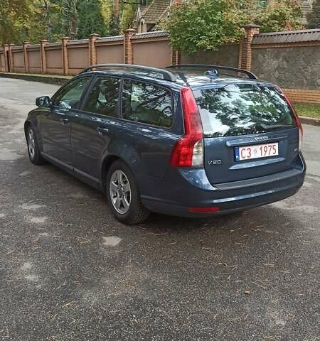 Синий Вольво В50, объемом двигателя 1.8 л и пробегом 236 тыс. км за 7300 $, фото 8 на Automoto.ua