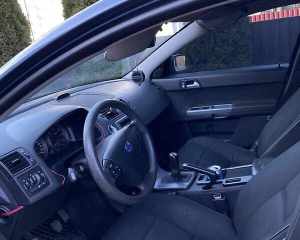 Вольво В50 2008 в Горохов на Automoto.ua Синий Вольво В50, объемом двигателя 1.56 л и пробегом 270 тыс. км за 5800 $, фото 1 на Automoto.ua