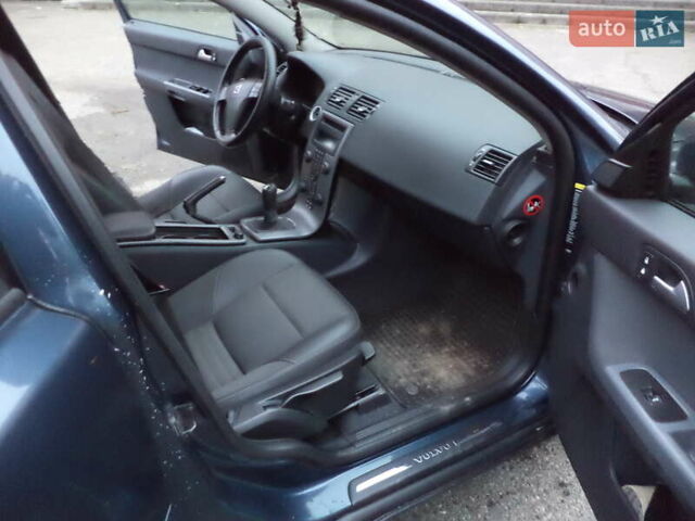 Синий Вольво В50, объемом двигателя 0 л и пробегом 265 тыс. км за 2500 $, фото 11 на Automoto.ua