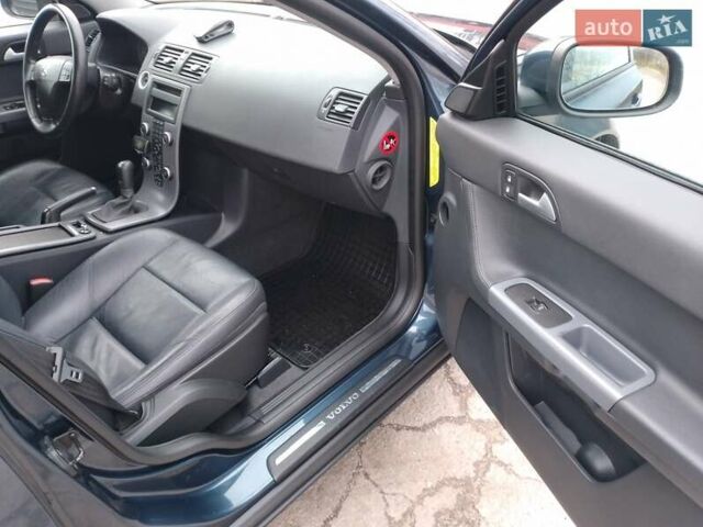 Синий Вольво В50, объемом двигателя 1.6 л и пробегом 235 тыс. км за 6700 $, фото 39 на Automoto.ua