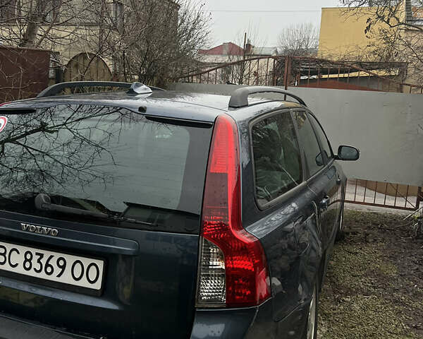 Синий Вольво В50, объемом двигателя 1.56 л и пробегом 215 тыс. км за 5500 $, фото 4 на Automoto.ua