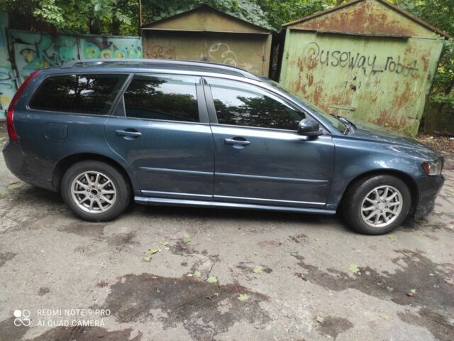 Синий Вольво В50, объемом двигателя 1.6 л и пробегом 292 тыс. км за 6000 $, фото 7 на Automoto.ua