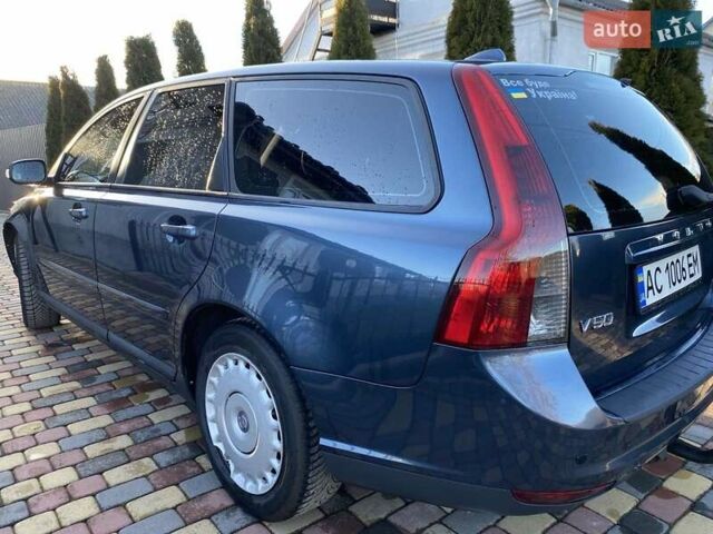 Вольво В50 2008 в Горохов на Automoto.ua Синий Вольво В50, объемом двигателя 1.56 л и пробегом 270 тыс. км за 5800 $, фото 7 на Automoto.ua