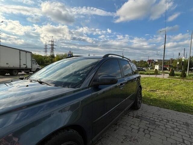 Синій Вольво V50, об'ємом двигуна 1.56 л та пробігом 325 тис. км за 5600 $, фото 12 на Automoto.ua