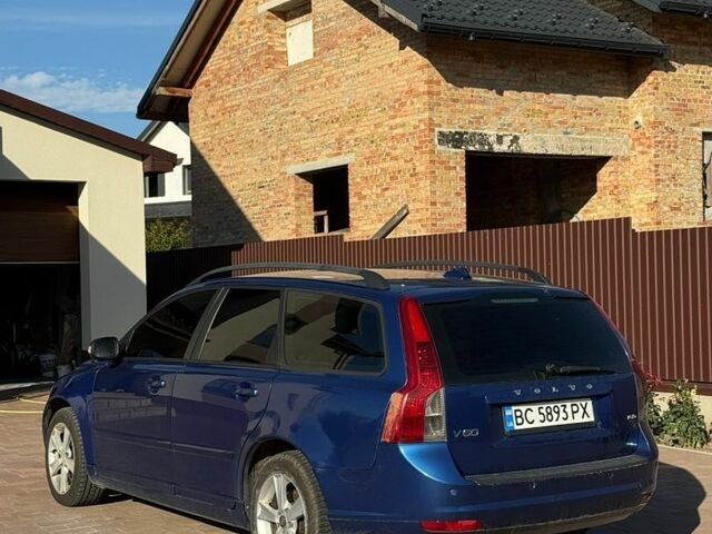 Синий Вольво В50, объемом двигателя 1.56 л и пробегом 217 тыс. км за 5200 $, фото 6 на Automoto.ua