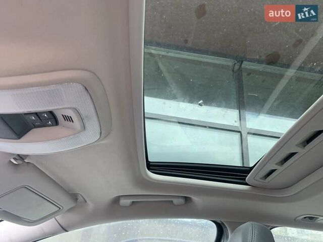 Вольво В50 2009 в Стрые на Automoto.ua Синий Вольво В50, объемом двигателя 1.6 л и пробегом 230 тыс. км за 6200 $, фото 5 на Automoto.ua