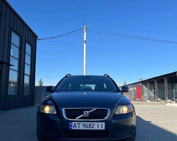 Синій Вольво V50, об'ємом двигуна 1.6 л та пробігом 228 тис. км за 6800 $, фото 2 на Automoto.ua
