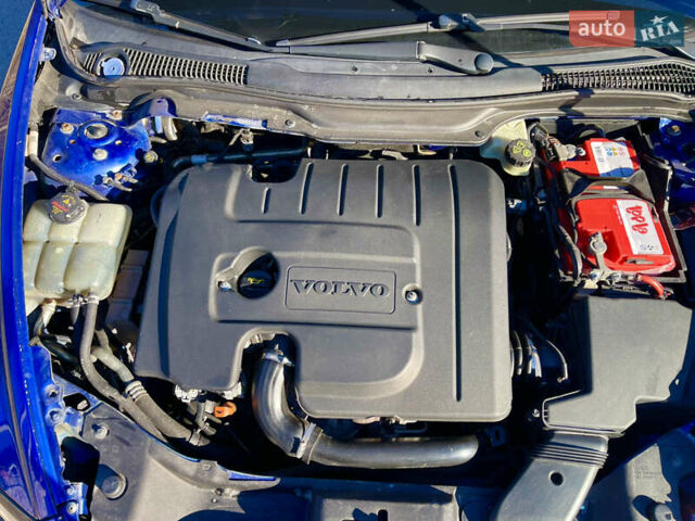 Синій Вольво V50, об'ємом двигуна 1.56 л та пробігом 292 тис. км за 6700 $, фото 24 на Automoto.ua